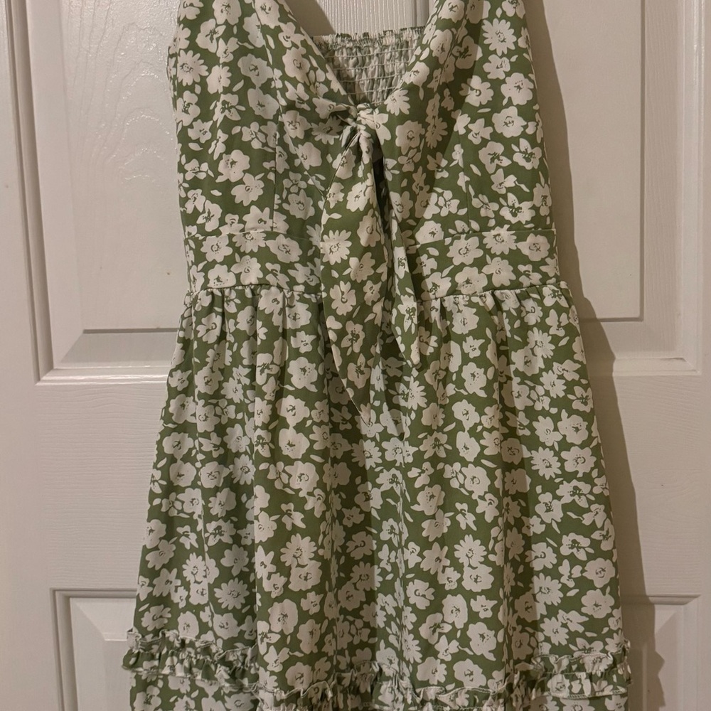 Spaghetti Strap Green & White Floral Dress with Peephole under Tie